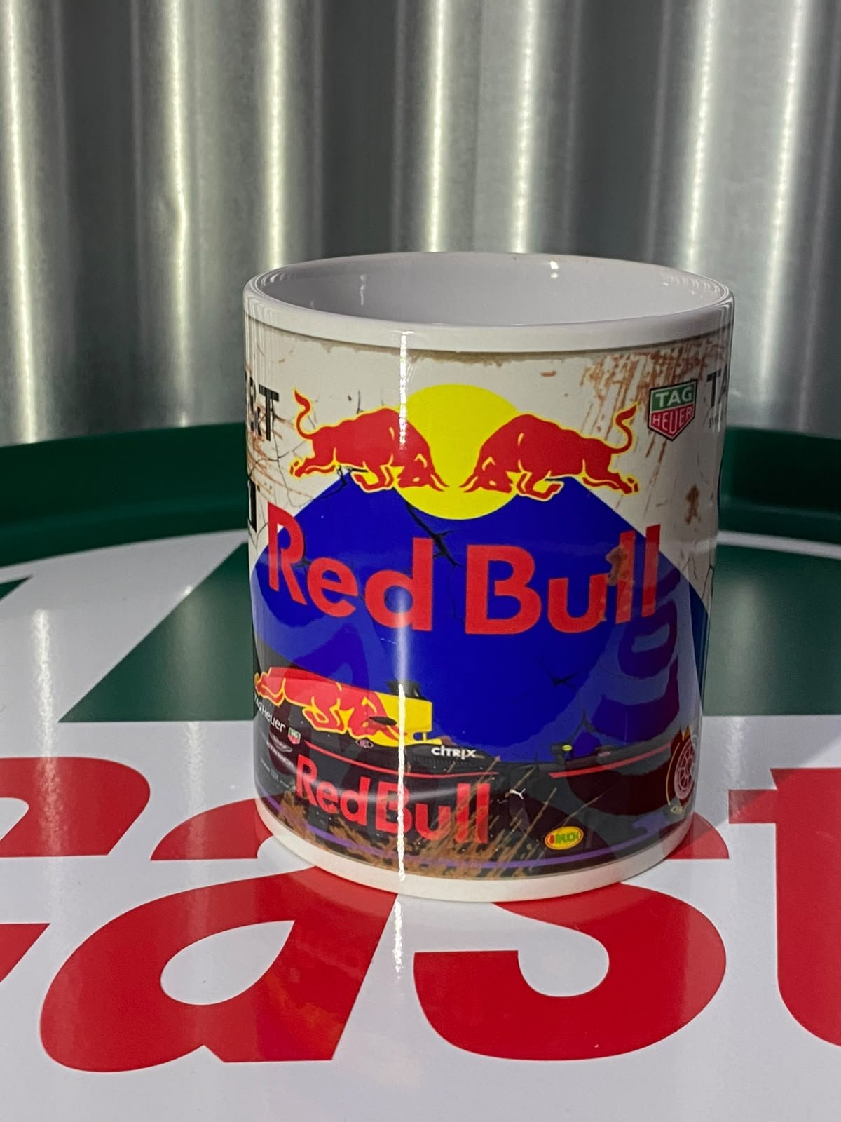 🐂 Red Bull Racing — Vintage Effect Mug