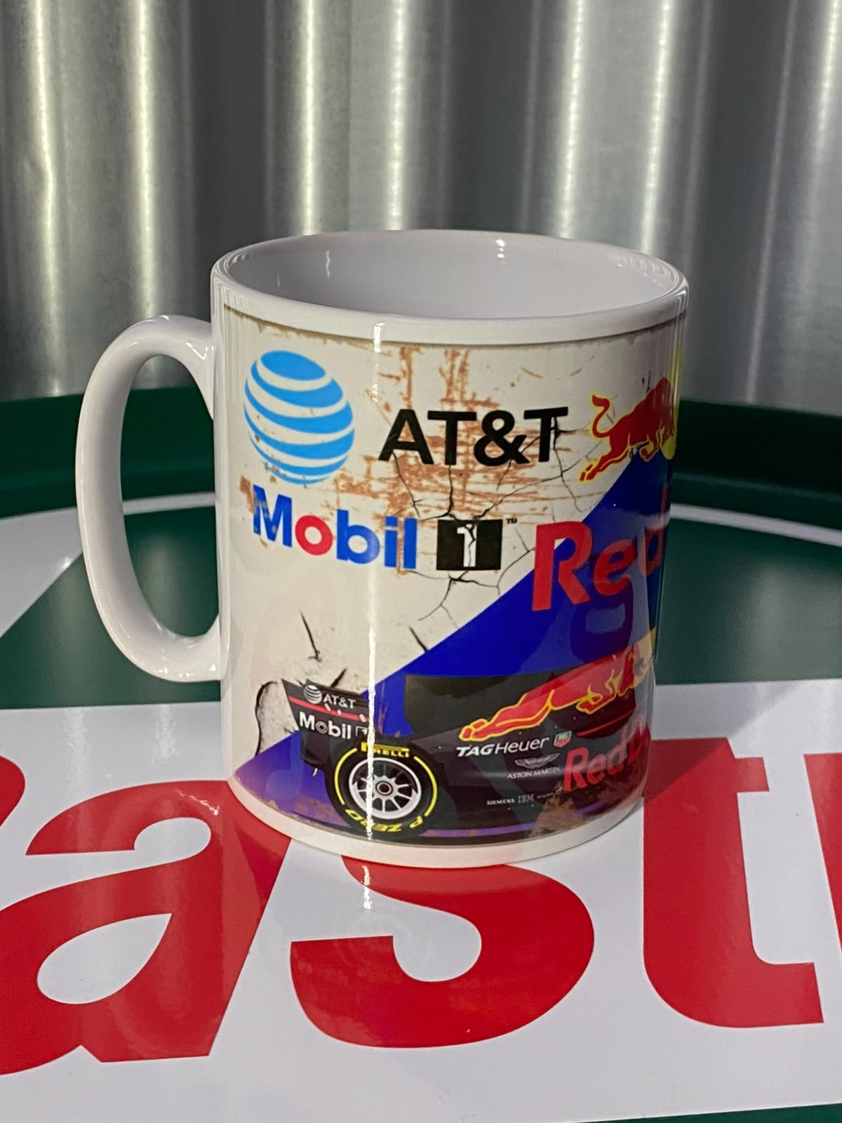 🐂 Red Bull Racing — Vintage Effect Mug - Image 2